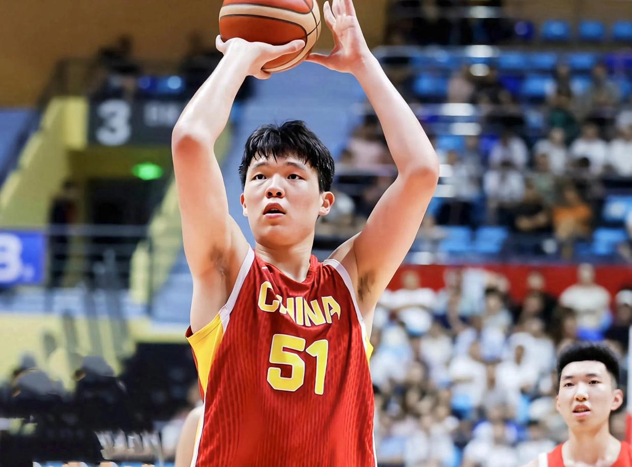 华山论剑！顶尖球员争夺篮球巅峰荣誉